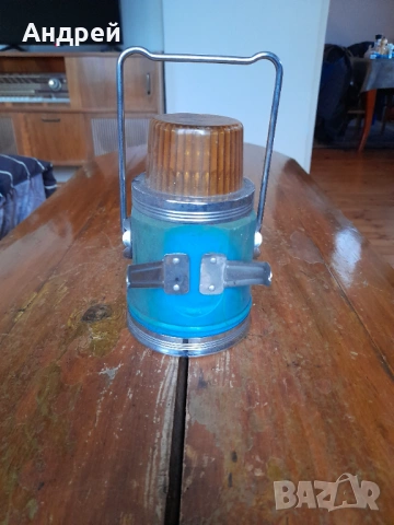 Стар фенер Red Spot, снимка 3 - Антикварни и старинни предмети - 53904136