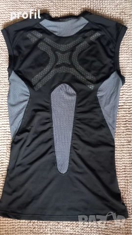 Adidas Techfit компресиращ потник М, снимка 4 - Спортни дрехи, екипи - 54190212