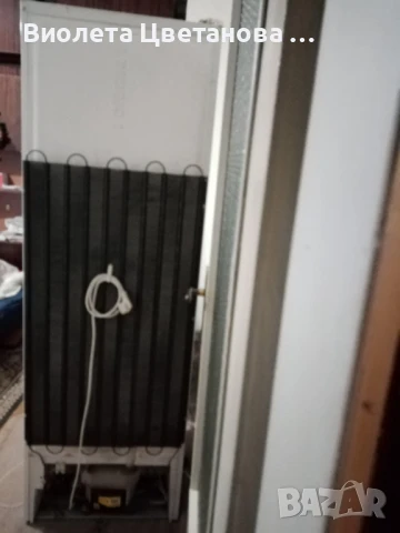 Хладилник с фризер, снимка 2 - Хладилници - 50899346