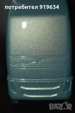 Продавам метално преспапие във формата на камион Volvo FH, снимка 6 - Декорация за дома - 31011882