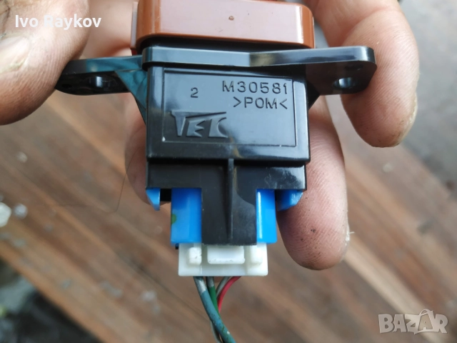 Бутон , авариини за Honda Civic VIII Hatchback , M30581, снимка 2 - Части - 51936407