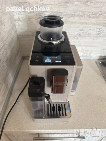 Кафеавтомат DELONGHI SAND BEIGE RIVELIA EXAM440.55.BG 1400.00 ml, АВТОМАТИЧНА КАПУЧИНО СИСТЕМА, снимка 2 - Кафемашини - 55881624