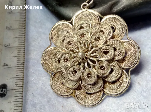 СТАРИНЕН ФИЛИГРАНЕН СРЕБЪРЕН МЕДАЛЬОН ЦВЕТЕ СРЕБРО ВИСОКА ПРОБА с ВЪРТЯЩИ се ФЛОРАЛНИ ЕЛЕМЕНТИ 25292, снимка 9 - Антикварни и старинни предмети - 49886635