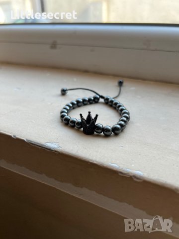 Дамска гривна с камъни