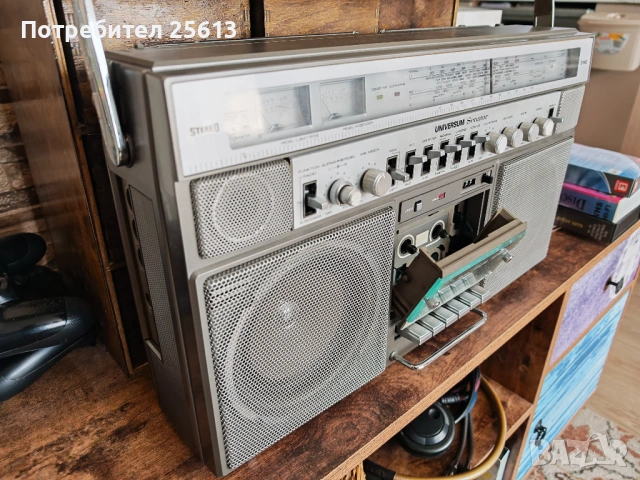 Universum, снимка 3 - Радиокасетофони, транзистори - 54225180