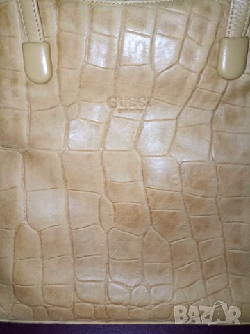 Gucci - Естествена кожа - италианска дамска удобна чанта 