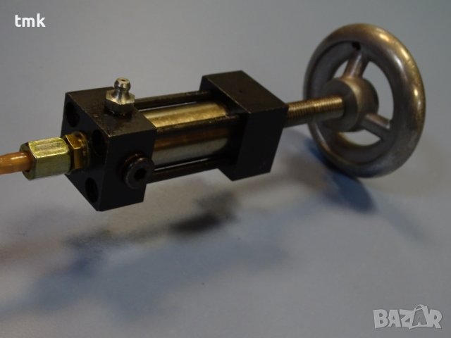 Пневмоцилиндър с механично управление ф25mm, снимка 6 - Резервни части за машини - 42889343