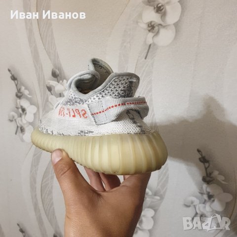 оригинални маратонки  adidas Yeezy Boost 350 V2 номер 35,5-36, снимка 7 - Маратонки - 42926622