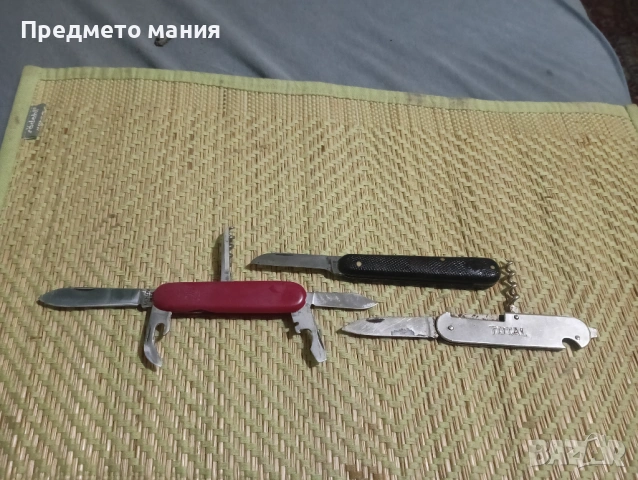 Лот от 3 колекционерски и ретро джобни ножчета, ножче ножка