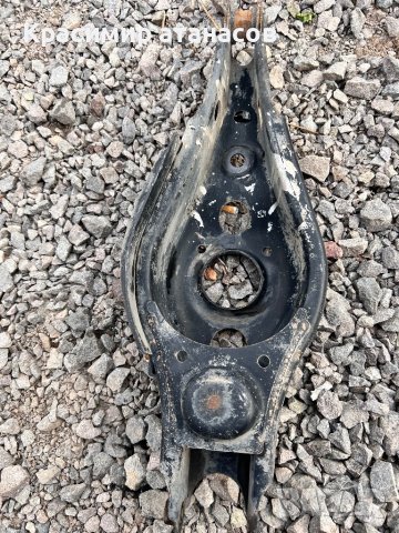 Носач заден ляв за Тойота Рав 4.2006-2011г, снимка 3 - Части - 44499336