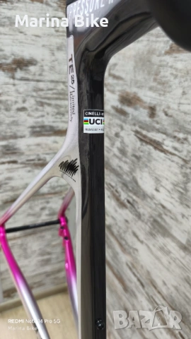 НОВА карбонова шосейна рамка Cinelli Pressure II Team Colpack Disc | L, снимка 12 - Части за велосипеди - 53369093