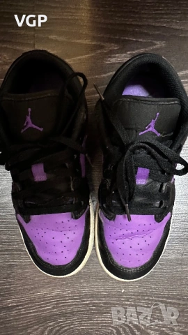 Маратонки Nike Air Jordan 1 Low , снимка 6 - Маратонки - 53891260