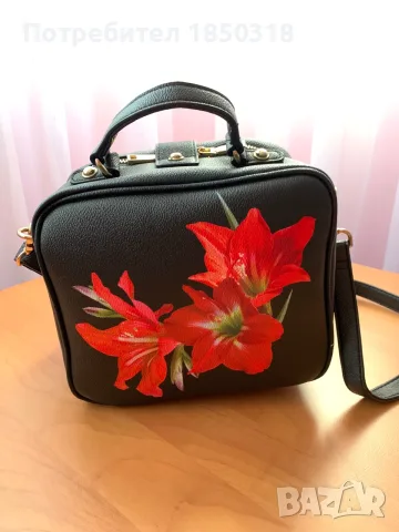 Дамска чанта естествена кожа ръчно рисувана, снимка 2 - Чанти - 56248302