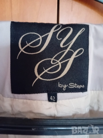 Късо сако, снимка 3 - Сака - 51858476