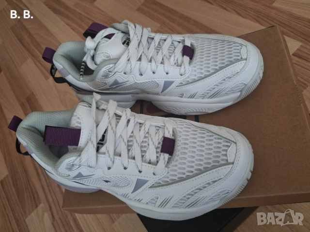 Дамски маратонки Fila, снимка 6 - Маратонки - 54135778