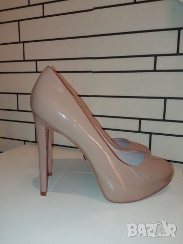 Нови дамски обувки на висок ток , снимка 1 - Дамски обувки на ток - 36863332
