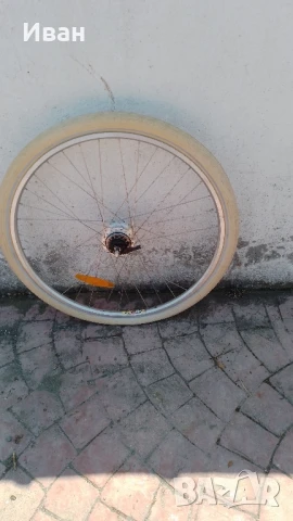 Задна ,алуминиева капла със  8  вътрешни скорости .