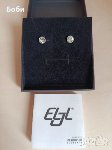 Обици с камъчета Сваровски , снимка 2 - Обеци - 54277469