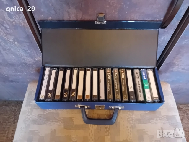 Кожено куфарче за съхранение на 16 броя касети