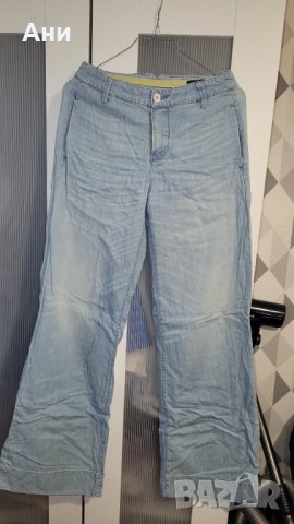 Дамски дънки benetton 26 номер, снимка 3 - Дънки - 42435143