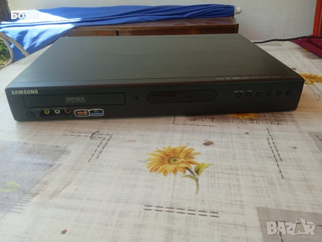 SAMSUNG HDD 160GB DVD HR 769, снимка 1 - Плейъри, домашно кино, прожектори - 40779626