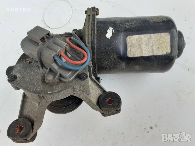 Моторче за чистачки за нисан примера 1992 година.