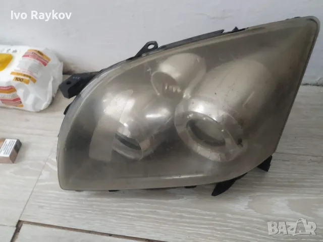 Ляв фар за TOYOTA AVENSIS 2006г, снимка 2 - Части - 50196475