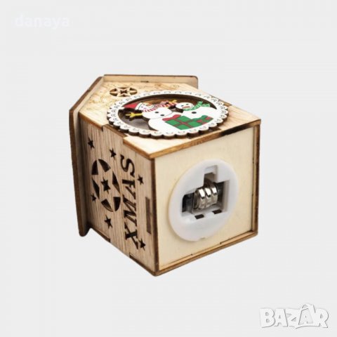 3199 Малка дървена светеща къщичка за окачване, украшение за елха, снимка 3 - Декорация за дома - 38398280