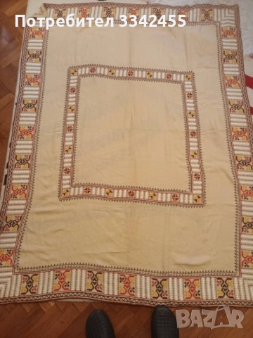 Нова,голяма покривка  шита на фина панама