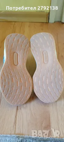 Детски маратонки adidas, снимка 4 - Детски маратонки - 56126940