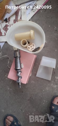 Стара руска електрическа сокоистисвачка-70лв, снимка 7 - Сокоизстисквачки и цитрус преси - 44472124