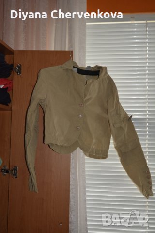 Дамско спортно бежово късо сако /болеро/, снимка 1