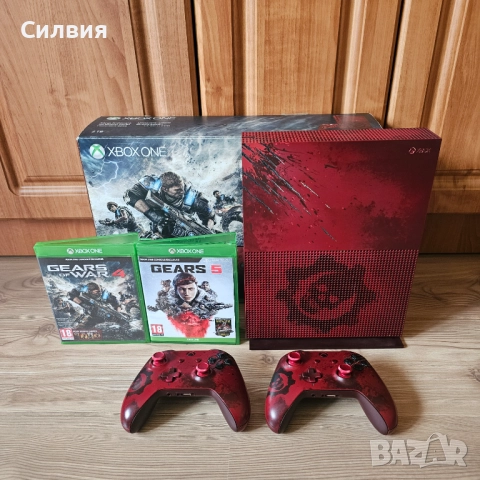 XBOX ONE S 2TB Gears of War + 2 игри + 2 джойстика PS5 PS4 PlayStation 4 5, снимка 2 - Xbox конзоли - 52389436