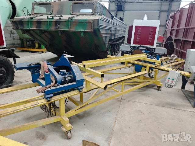 Машина за обкрайчване на дървен профилиран материал