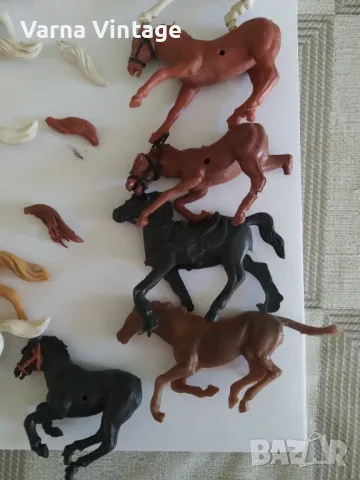 Войници коне от TIMPO и др. 15 броя, снимка 5 - Колекции - 48279834