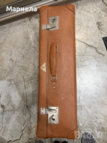 Стар,дървен куфар,цена 20 лв.