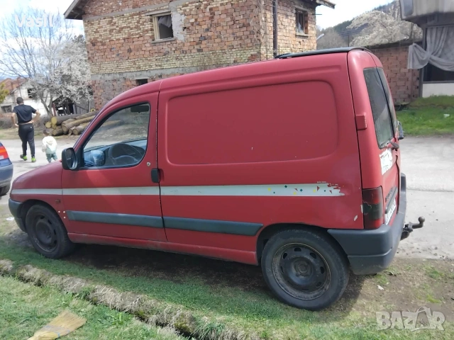 продавам добре подържана и работна баничарка и всичко платено 1.9 чист дизел, снимка 2 - Автомобили и джипове - 54323691