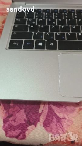 лаптоп TRAKSTOR A13B цена 100лв, снимка 5 - Лаптопи за дома - 51907282