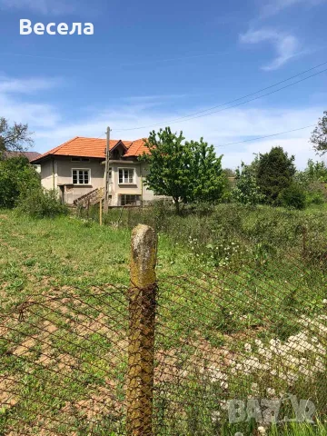 стара къща с нов покрив, снимка 2 - Къщи - 55956948
