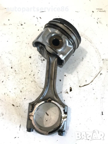 Бутало с биела за Toyota Corolla Verso 2AD-FHV 2.2 D4D (2007)