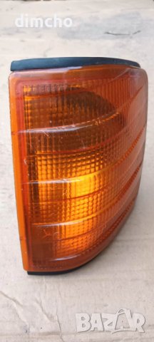 Ляв мигач за Mercedes-Benz(Мерцедес-Бенз) 190 W201, снимка 4 - Части - 40500554
