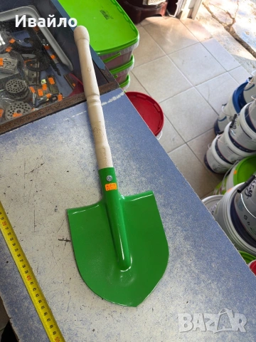 Малка права лопатка 