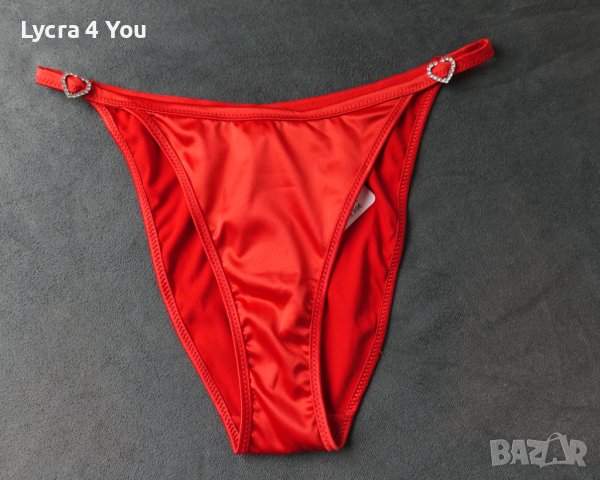 Луксозни нови сатенени червени леко изрязани бикини S/М
