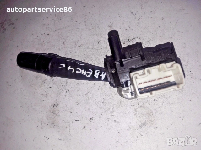 Лост за управление на мигачи за Toyota Avensis 1.8 (2005) 84140-05110