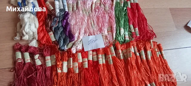 Копринени конци/коприна за бродиране 40, 10 гр. и започнати чилета, снимка 9 - Гоблени - 35712743