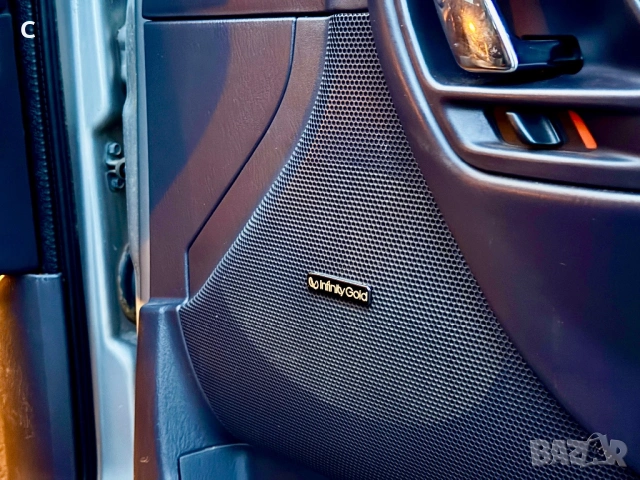 Jeep Grand Cherokee 4.7 / Limited / BRCгаз / Отлично Състояние, снимка 16 - Автомобили и джипове - 53092559