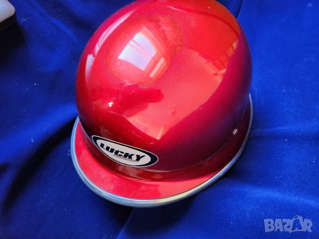 каска за велосипед, мопопед и пр., нова, неползвана, размер 55-58