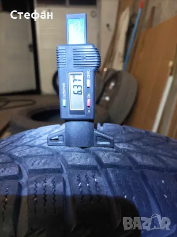 Зимни гуми 195х65х15, снимка 2 - Гуми и джанти - 48272385