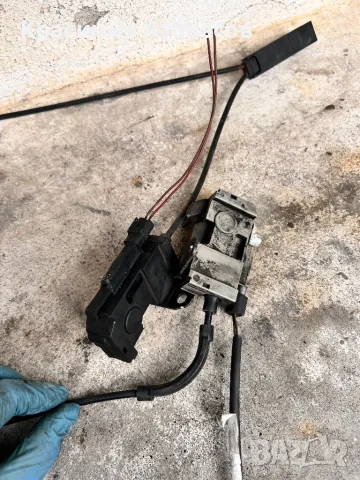 Брава преден капак за Мерцедес Ц-класа w204. A2048800260, снимка 6 - Части - 49719546