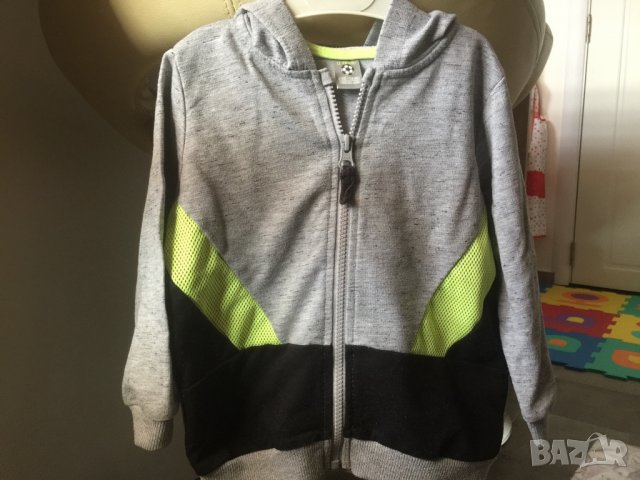 Подарявам , снимка 3 - Детски якета и елеци - 38317885